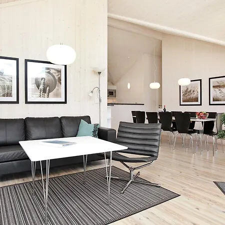 Bright With Wood-burning Stove And Sauna *
