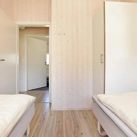 Bright With Wood-burning Stove And Sauna 펜션