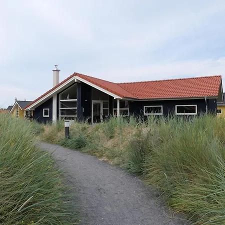 펜션 Bright With Wood-burning Stove And Sauna Großenbrode